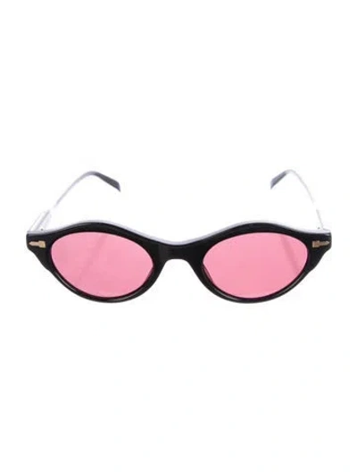 Pre-owned Arakii Cat-eye Tinted Sunglasses In Black