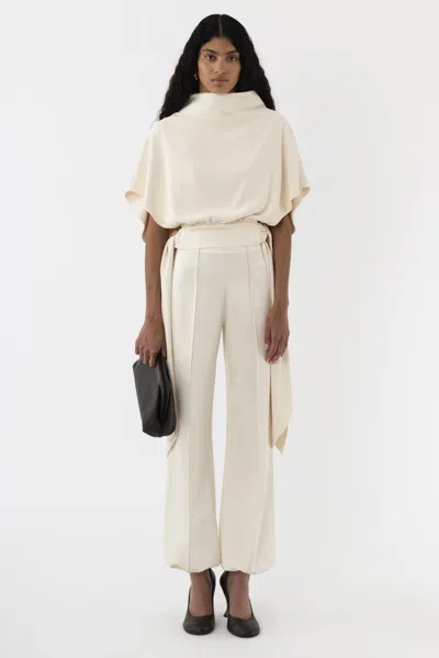 Arakii Open Side Top In White