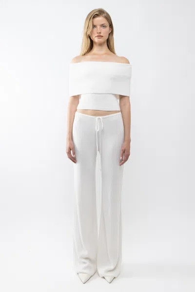 Arakii Soft Top In White