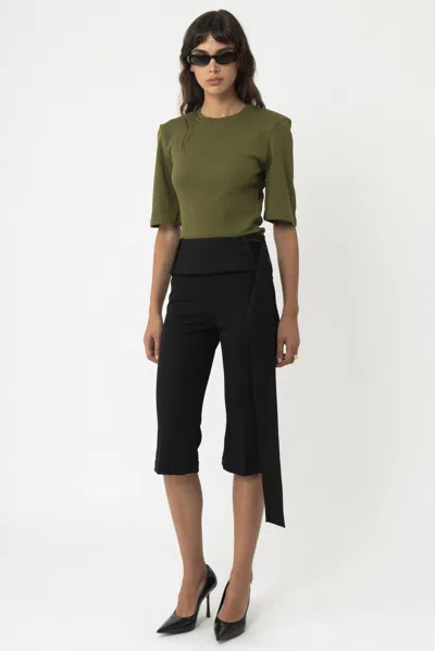 Arakii Structured Shoulder T-shirt In Deep Green