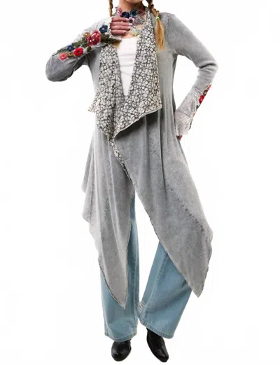 Aratta Traveling Set In Gray