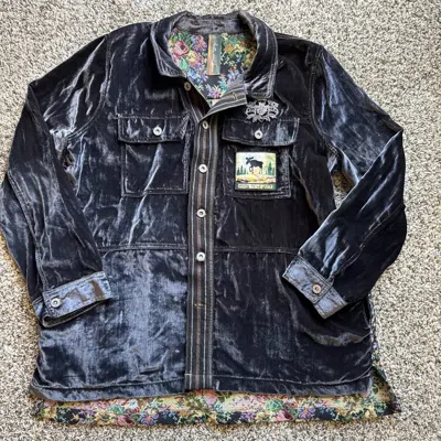 Aratta Women's Crazy Heart Velvet Jacket In Black