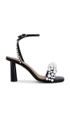 Arch Nyc Puff Sling Heel In 黑色&银色