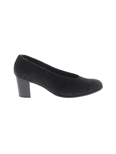 Pre-owned Arche Flats In Black