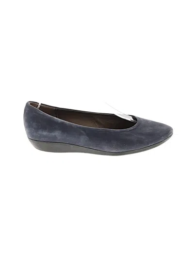 Pre-owned Arche Flats In Blue