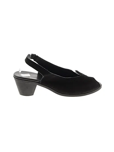 Pre-owned Arche Heels In Black