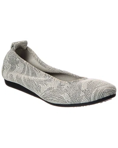 Arche Laius Leather Flat In Gray