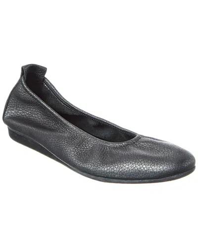 Arche Laius Leather Flat In Black