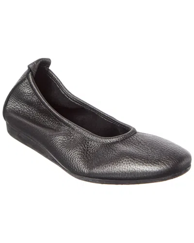Arche Laius Leather Flat In Black