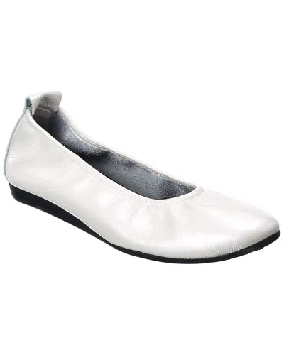 Arche Laius Patent Flat In White