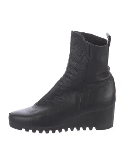 Pre-owned Arche Leather Boots In Black