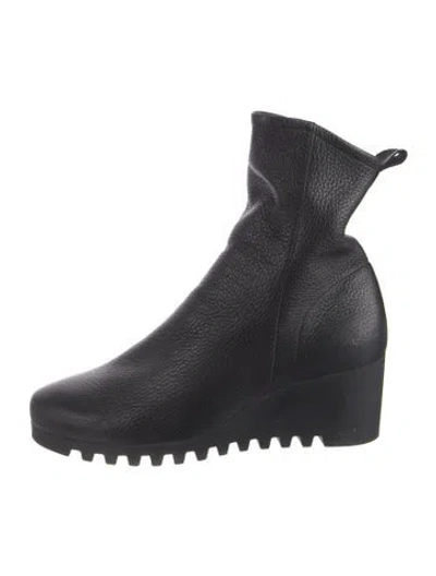 Pre-owned Arche Leather Boots In Black
