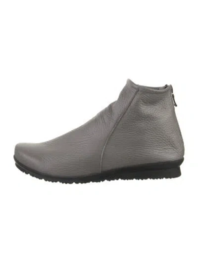 Pre-owned Arche Leather Boots In Gray