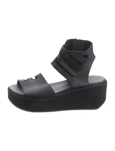 Pre-owned Arche Leather Sandals In Black