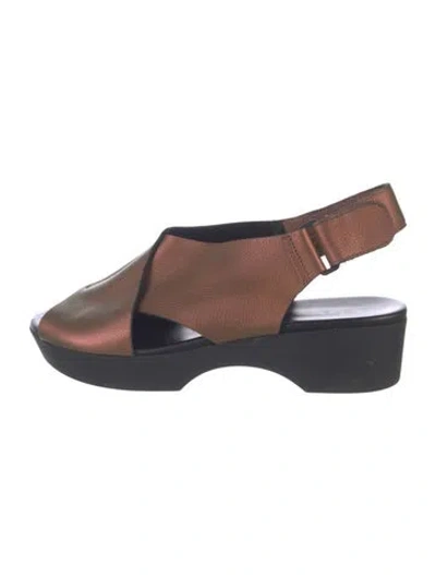 Pre-owned Arche Leather Slingback Sandals In Brown
