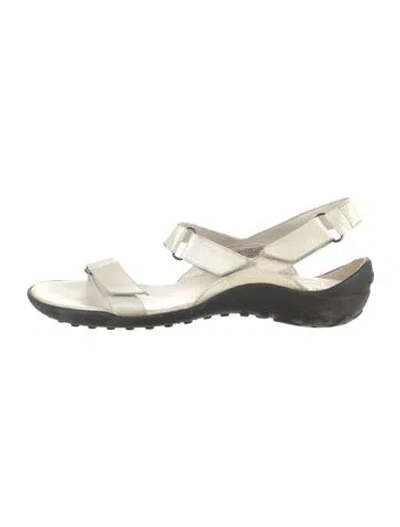 Pre-owned Arche Leather Slingback Sandals In White