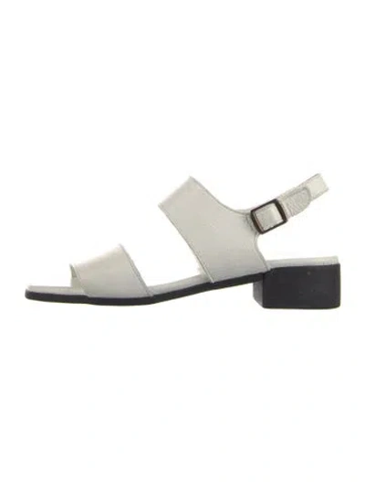 Pre-owned Arche Leather Slingback Sandals In White