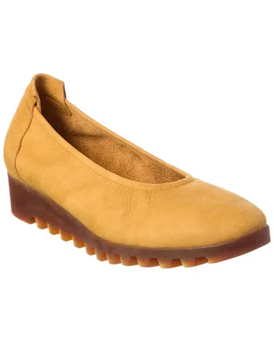 Arche Lomiss Leather Flat In Yellow