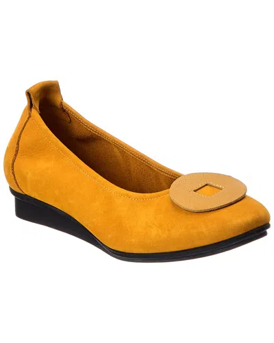 Arche Ninaya Leather Flat In Yellow