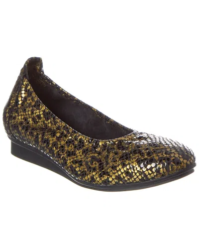 Arche Ninoka Leather Flat In Green