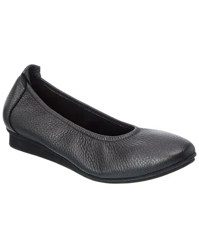 Arche Ninoka Leather Flat In Multi