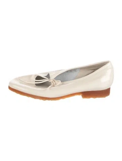 Pre-owned Arche Patent Leather Loafers In Neutrals