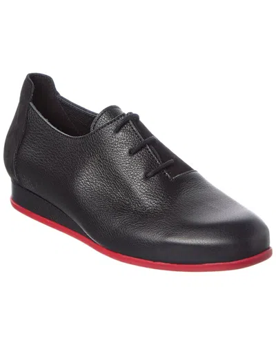 ARCHE PIAEJE LEATHER FLAT