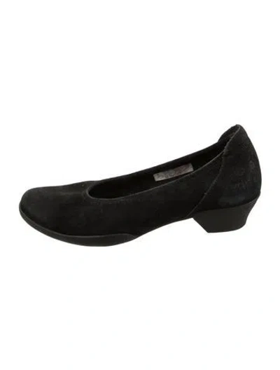 Pre-owned Arche Suede Ballet Flats In Black