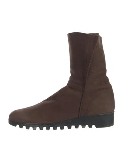 Pre-owned Arche Suede Boots In Brown