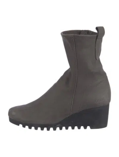 Pre-owned Arche Suede Boots In Grey