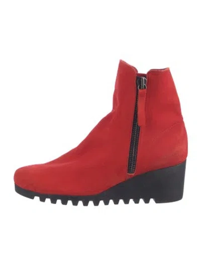 Pre-owned Arche Suede Boots In Red