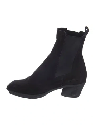 Pre-owned Arche Suede Chelsea Boots In Black