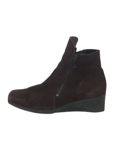 Pre-owned Arche Suede Chelsea Boots In Brown