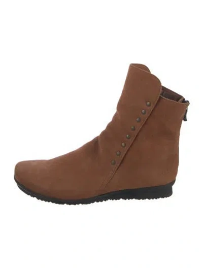 Pre-owned Arche Suede Chelsea Boots In Brown
