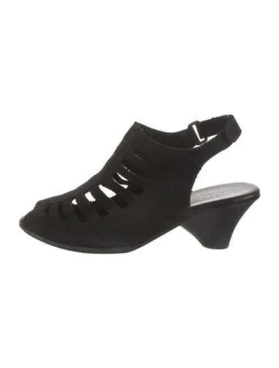 Pre-owned Arche Suede Cutout Accent Slingback Sandals In Black