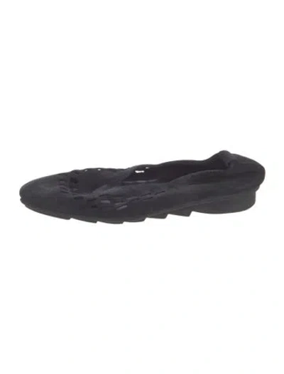 Pre-owned Arche Suede Lasercut Accents Ballet Flats In Black