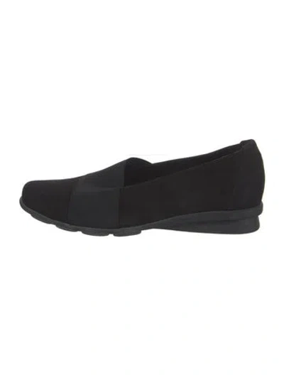Pre-owned Arche Suede Loafers In Black
