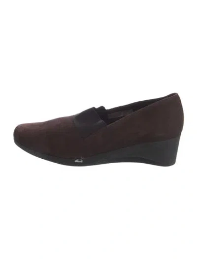 Pre-owned Arche Suede Pumps In Brown