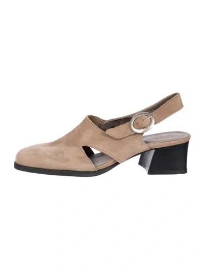 Pre-owned Arche Suede Pumps In Neutrals