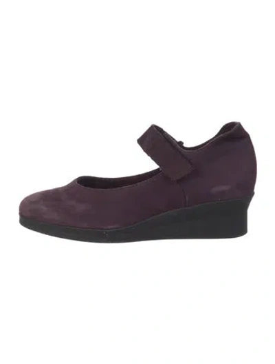 Pre-owned Arche Suede Pumps In Purple