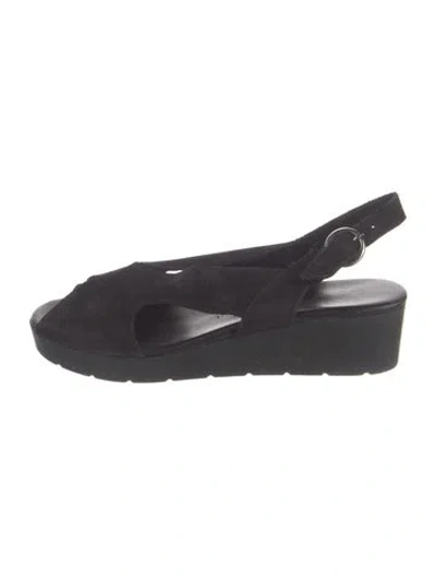 Pre-owned Arche Suede Sandals In Black