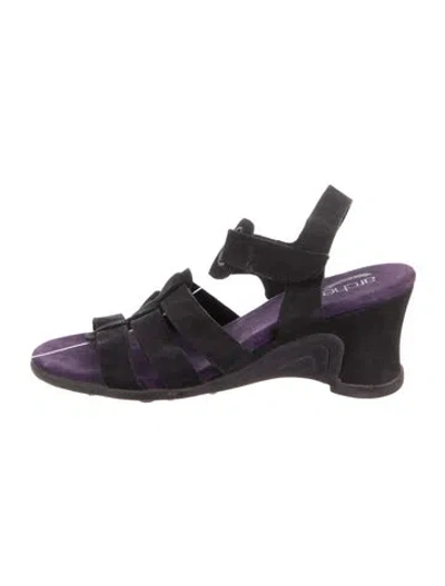 Pre-owned Arche Suede Sandals In Black
