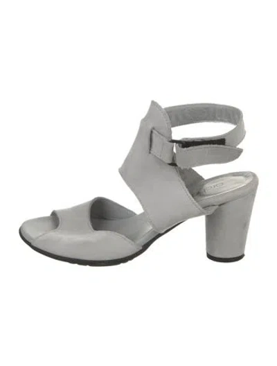 Pre-owned Arche Suede Sandals In Gray