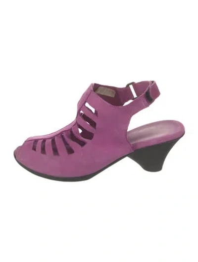 Pre-owned Arche Suede Sandals In Purple