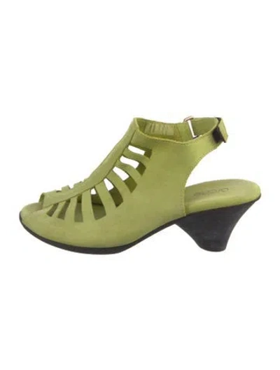 Pre-owned Arche Suede Slingback Pumps In Green