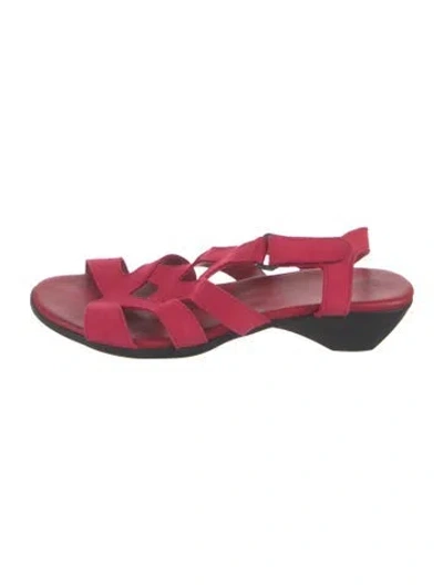 Pre-owned Arche Suede Slingback Sandals In Black/red