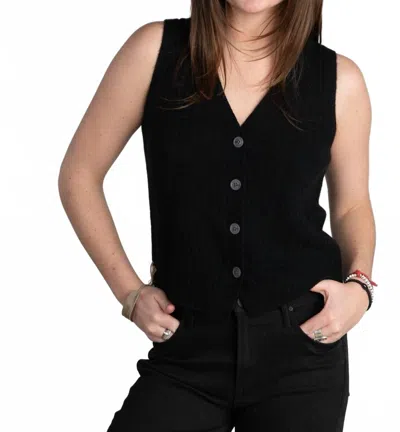 Archer Cashmere Toby Ribbed Vest In Black