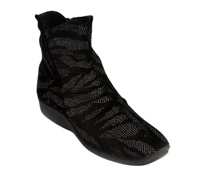 Arcopedico L19 Half Soft Boot In Enala Black In Multi