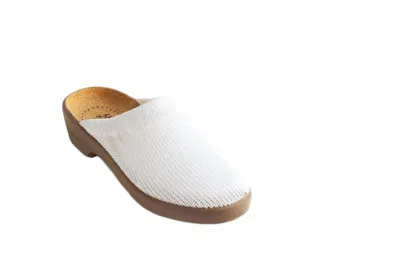 Arcopedico Women's Classic Light Clog In White