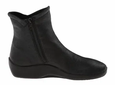 Arcopedico Women's L19 Boot In Black
